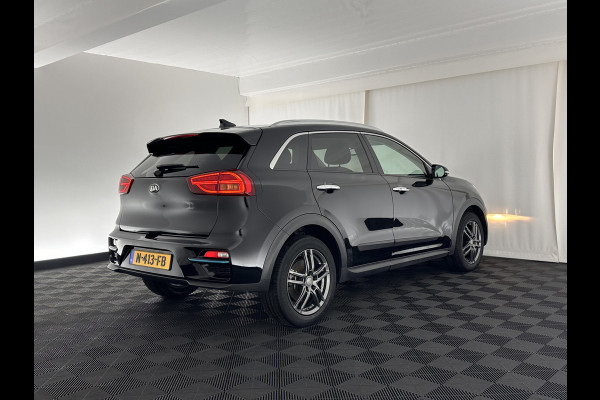 Kia e-Niro DynamicPlusLine 64 kWh [ 3-Fase ] Aut *PANO | NAVI-FULLMAP | FULL-LED | DIGI-COCKPIT | ADAPT.CRUISE | CAMERA | KEYLESS | FULL-LEATHER | DAB+ | CARPLAY | SHIFT-PADDLES | LANE-ASSIST | COMFORT-SEATS | 17''ALU*