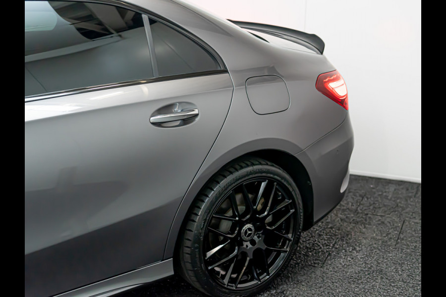 Mercedes-Benz A-Klasse A 250 e AMG Line | FACELIFT | DISTRONIC | AMG 45S Look