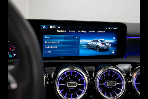 Mercedes-Benz A-Klasse A 250 e AMG Line | FACELIFT | DISTRONIC | AMG 45S Look