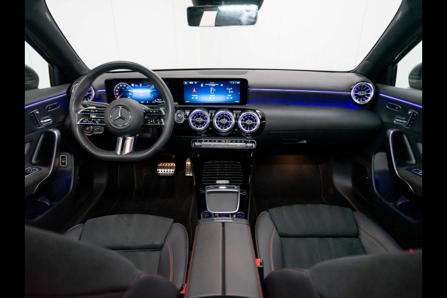 Mercedes-Benz A-Klasse A 250 e AMG Line | FACELIFT | DISTRONIC | AMG 45S Look