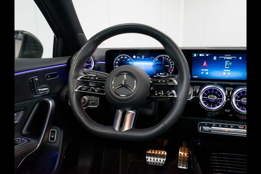Mercedes-Benz A-Klasse A 250 e AMG Line | FACELIFT | DISTRONIC | AMG 45S Look