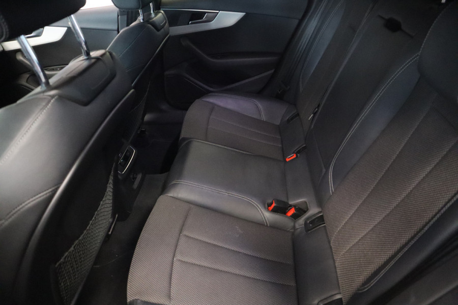 Audi A5 Sportback 35 TFSI Sport S-line edition Cruise/Climate Navi NAP 18'LM Zwenkbare Trekhaak
