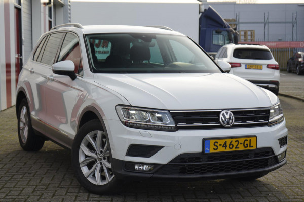 Volkswagen Tiguan 2.0 TSI 4Motion Highline | ACC | STANDKACHEL | LANE ASSIST