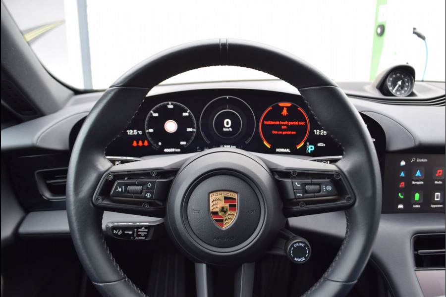 Porsche Taycan Performance 84 kWh | Krijt | Panorama | Sport Chrono | Adaptive cruise |