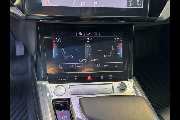 Audi e-tron 55 Quattro S Edition 95 kWh - Panorama-dak I 22inch velgen I Leer I Camera I Airco I Enzz....