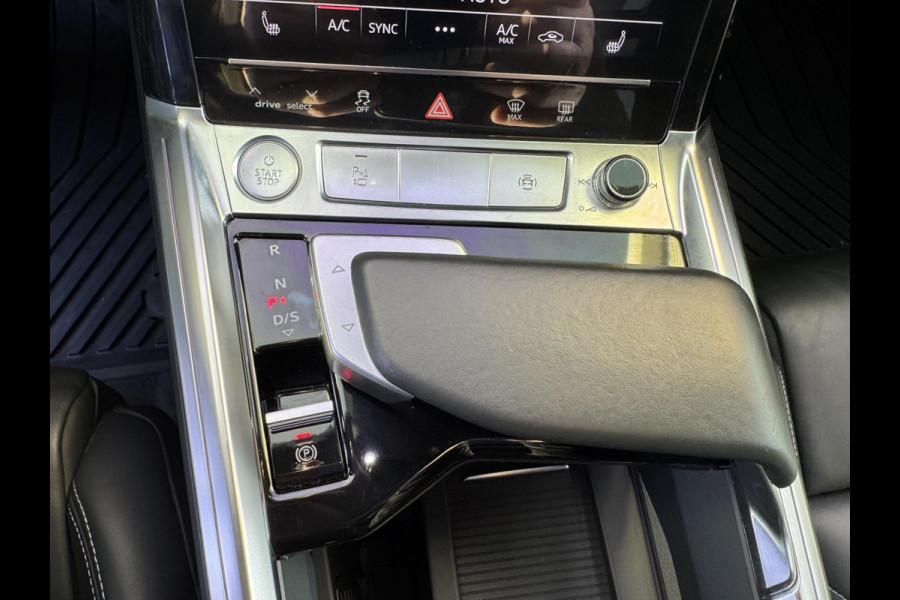 Audi e-tron 55 Quattro S Edition 95 kWh - Panorama-dak I 22inch velgen I Leer I Camera I Airco I Enzz....