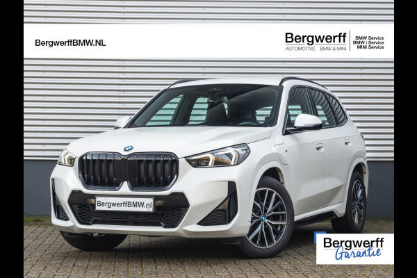 BMW X1 xDrive25e M-Sport - Stoelverwarming - Camera - Adaptive LED