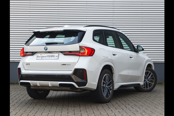 BMW X1 xDrive25e M-Sport - Stoelverwarming - Camera - Adaptive LED