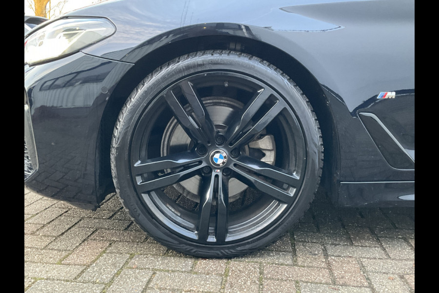 BMW 5 Serie 520i High Executive M-Sport Aut. Adap.Cruise Elek.Klep Stoel/Stuurverw. UITSTRALING!