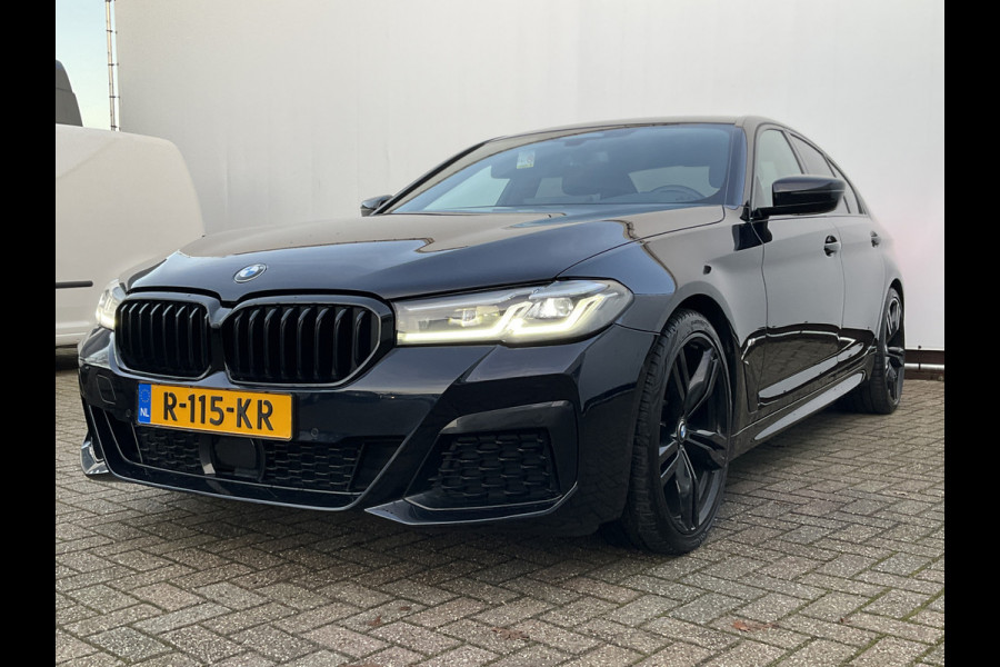 BMW 5 Serie 520i High Executive M-Sport Aut. Adap.Cruise Elek.Klep Stoel/Stuurverw. UITSTRALING!