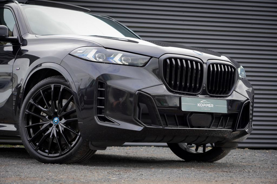 BMW X5 xDrive50e M-Sport / Pano / Comfortstoel / Trekhaak / Incl BTW