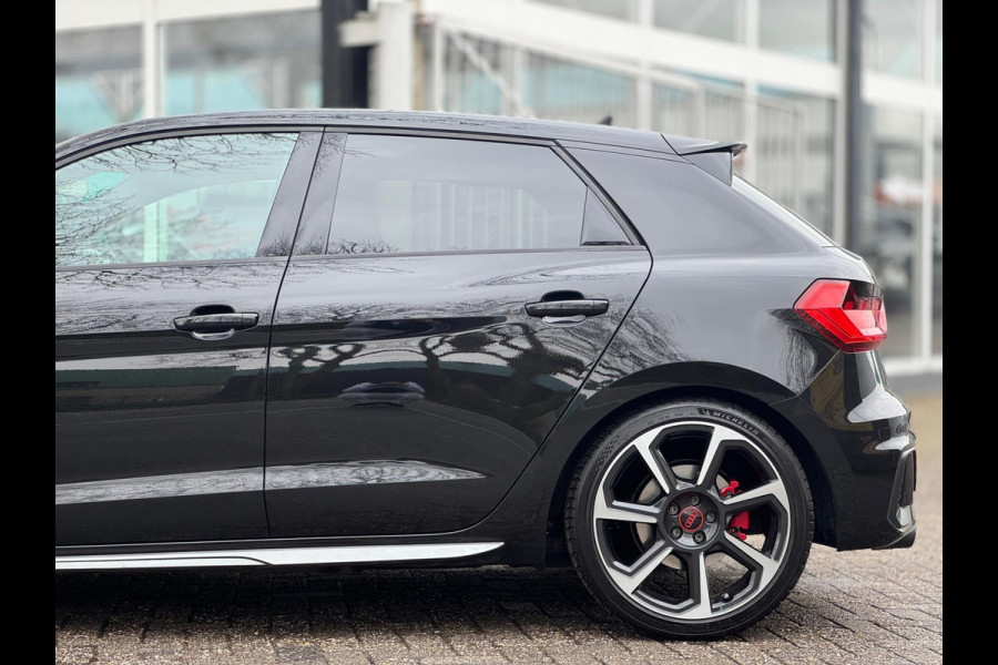 Audi A1 Sportback 40TFSI S1 edition one Akrapovic Camera RS flippers AUT Virtual cockpit Stoel vw