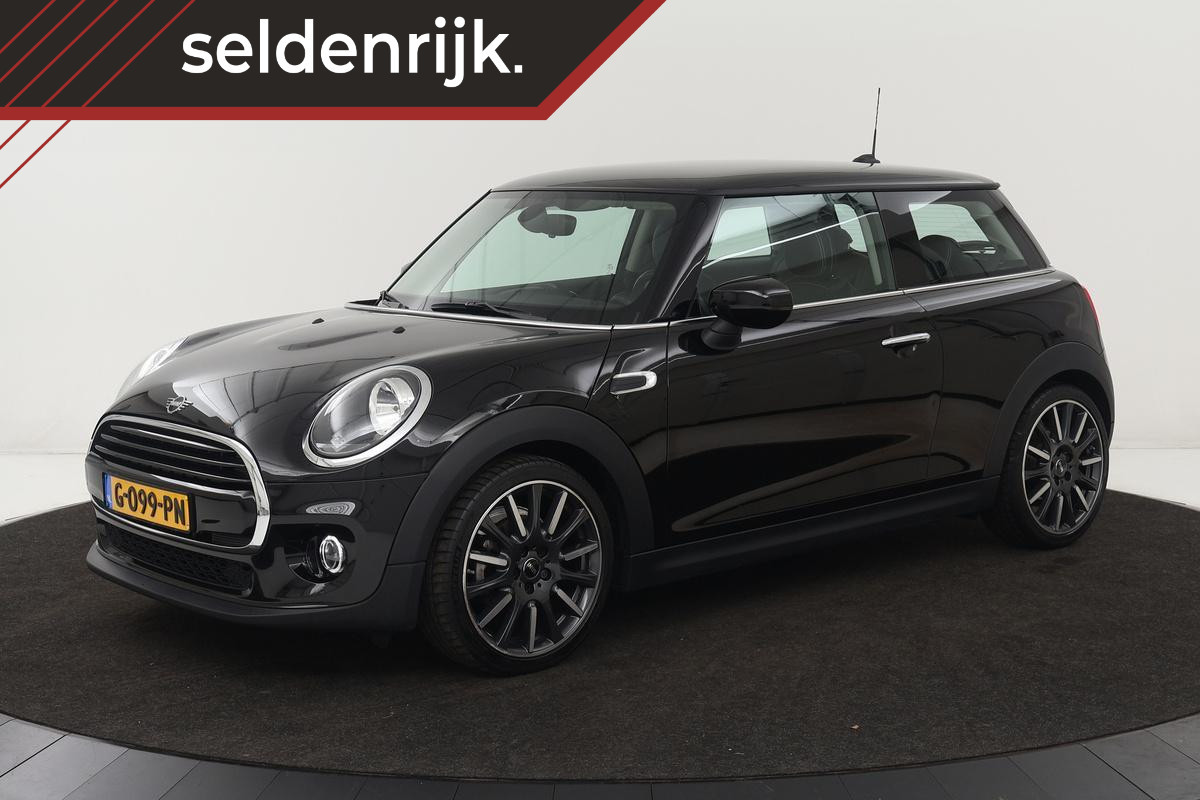 MINI Cooper 1.5 Cooper | Leder | Carplay | Navigatie | Cruise control | Airco | 18'' lichtmetalen velgen | Bluetooth