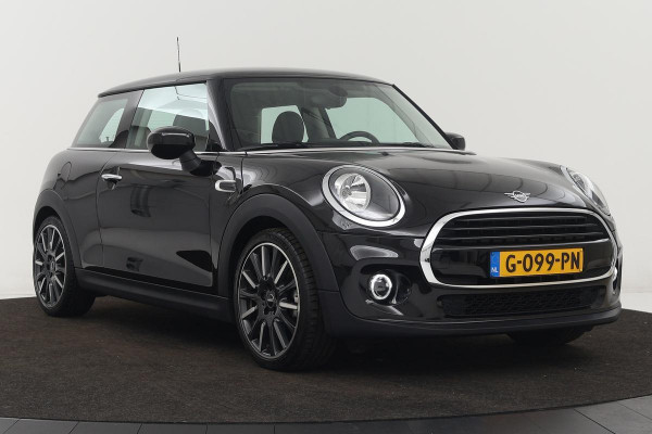 MINI Cooper 1.5 Cooper | Leder | Carplay | Navigatie | Cruise control | Airco | 18'' lichtmetalen velgen | Bluetooth