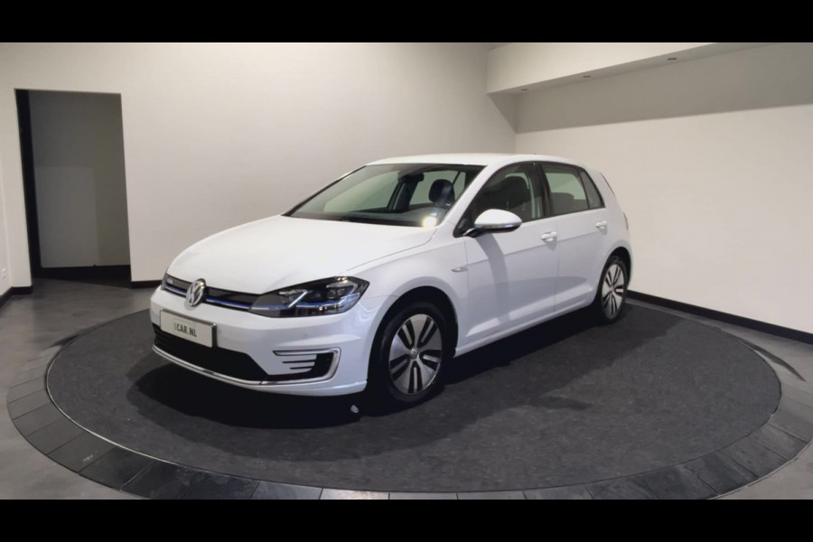 Volkswagen e-Golf | Clima | Lederen bekleding | Achteruitrijcamera |  SoH (batterijcheck) 89,7% score!