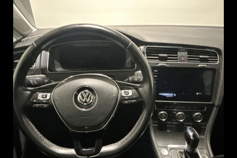 Volkswagen e-Golf | Clima | Lederen bekleding | Achteruitrijcamera |  SoH (batterijcheck) 89,7% score!