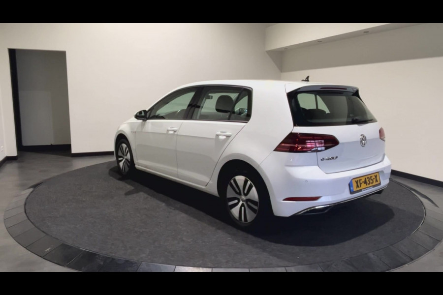 Volkswagen e-Golf | Clima | Lederen bekleding | Achteruitrijcamera |  SoH (batterijcheck) 89,7% score!