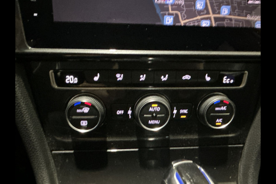 Volkswagen e-Golf | Clima | Lederen bekleding | Achteruitrijcamera |  SoH (batterijcheck) 89,7% score!