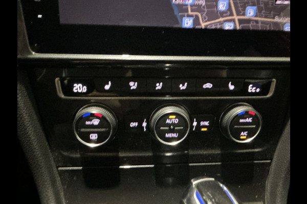 Volkswagen e-Golf | Clima | Lederen bekleding | Achteruitrijcamera |  SoH (batterijcheck) 89,7% score!