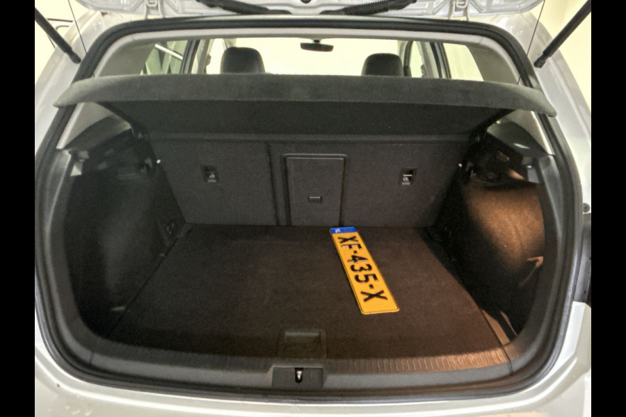 Volkswagen e-Golf | Clima | Lederen bekleding | Achteruitrijcamera |  SoH (batterijcheck) 89,7% score!