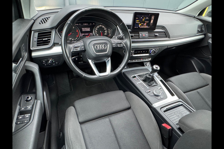 Audi Q5 2.0 TDI Sport * Black pakket * Stoelverwarming * Cruise * Trekhaak *