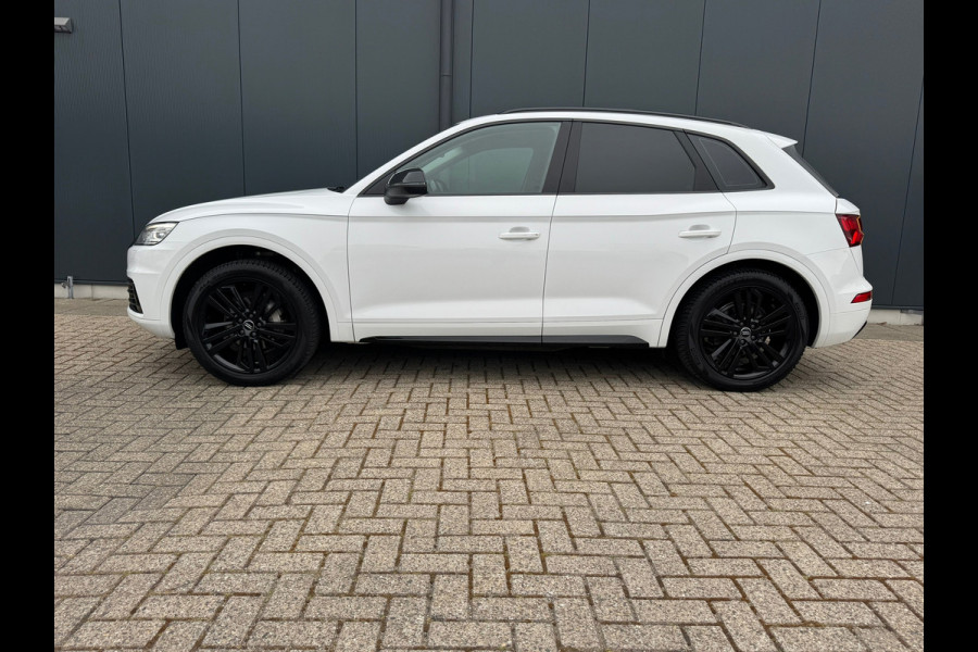 Audi Q5 2.0 TDI Sport * Black pakket * Stoelverwarming * Cruise * Trekhaak *