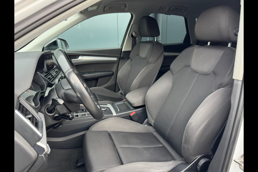 Audi Q5 2.0 TDI Sport * Black pakket * Stoelverwarming * Cruise * Trekhaak *
