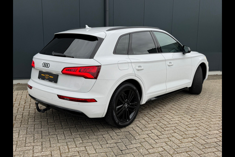 Audi Q5 2.0 TDI Sport * Black pakket * Stoelverwarming * Cruise * Trekhaak *