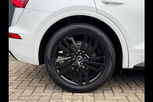 Audi Q5 2.0 TDI Sport * Black pakket * Stoelverwarming * Cruise * Trekhaak *