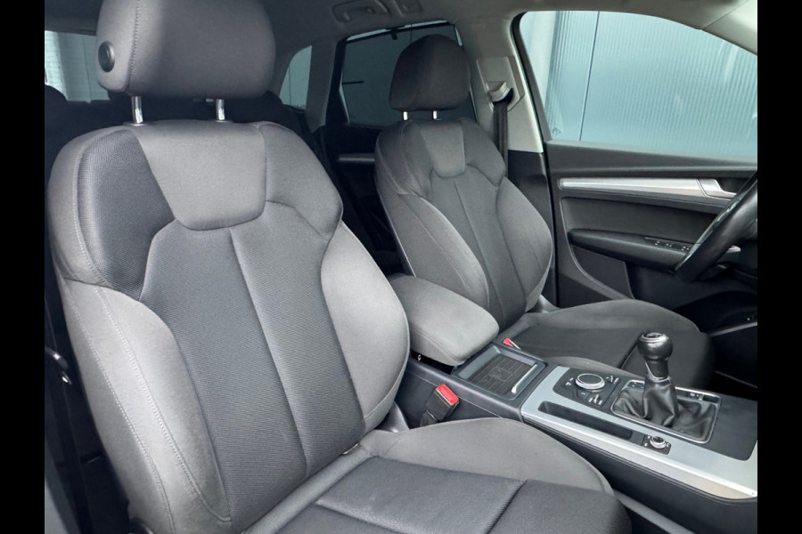 Audi Q5 2.0 TDI Sport * Black pakket * Stoelverwarming * Cruise * Trekhaak *
