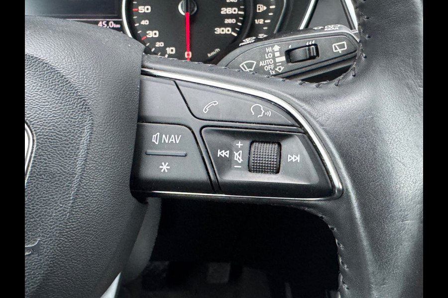 Audi Q5 2.0 TDI Sport * Black pakket * Stoelverwarming * Cruise * Trekhaak *