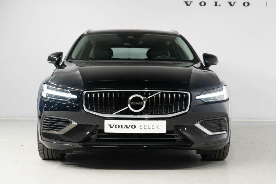 Volvo V60 T6 340PK Automaat Recharge AWD Inscription Semi-elektrisch inklapbare trekhaak / Lederen bekleding / Stoel- en stuurverwarming /  Harman Kardon / Volvo On-Call / Keyless Entry / Elektrische stoelen met geheugen / Apple Carplay /