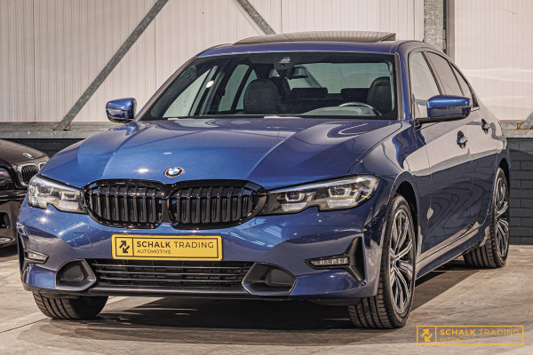 BMW 3 Serie 318i Sport Line|Pano|NAP|HIFI|Trekhaak|Dealerond