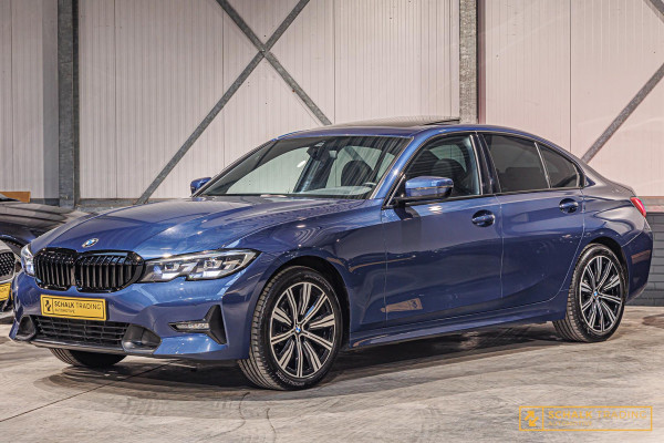 BMW 3 Serie 318i Sport Line|Pano|NAP|HIFI|Trekhaak|Dealerond