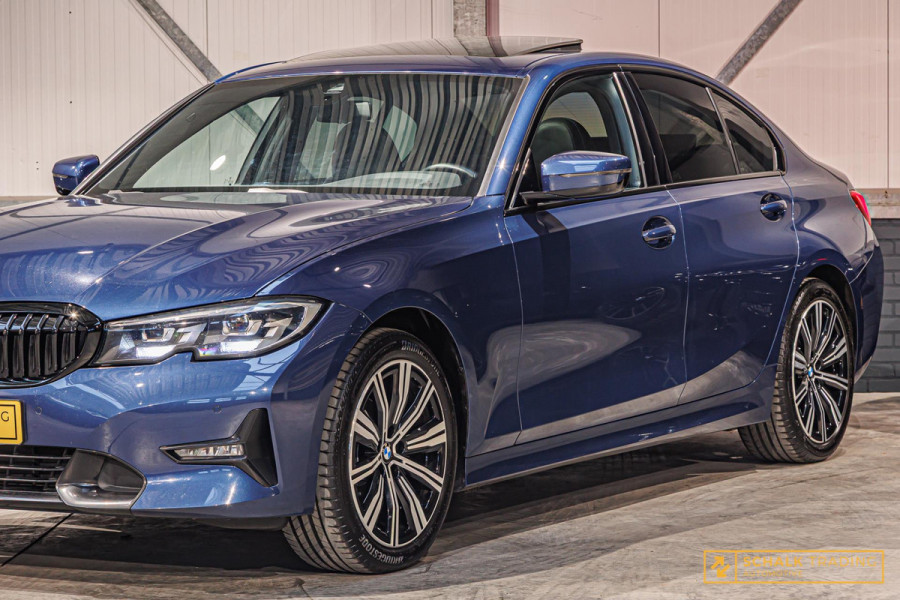 BMW 3 Serie 318i Sport Line|Pano|NAP|HIFI|Trekhaak|Dealerond