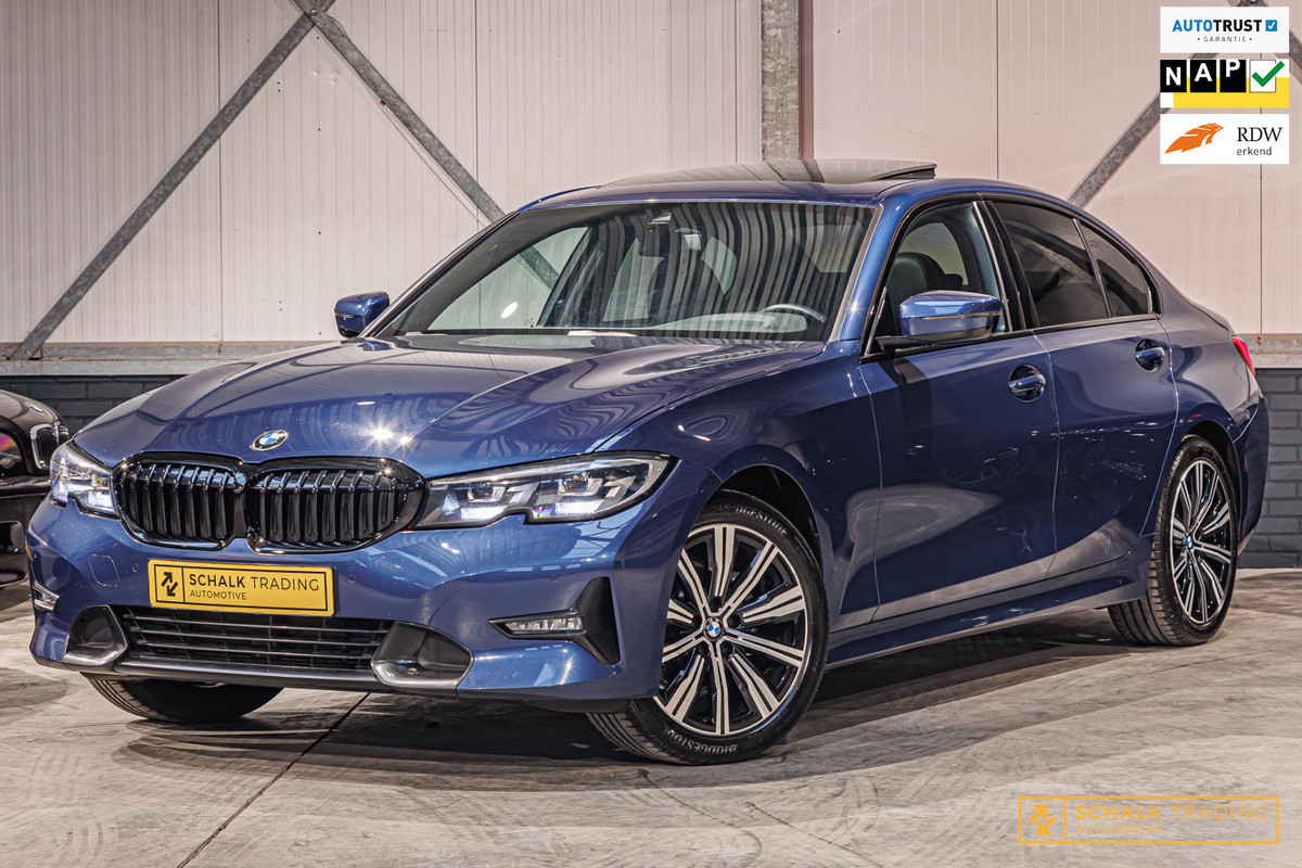 BMW 3 Serie 318i Sport Line|Pano|NAP|HIFI|Trekhaak|Dealerond