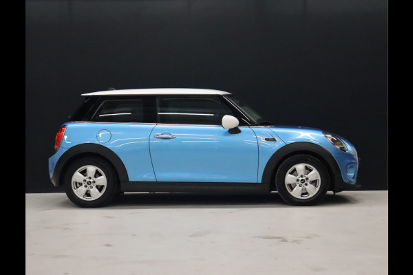 MINI Mini 1.5 Cooper [APPLE CARPLAY, SPORTSTUUR, NAVIGATIE, CRUISE CONTROL, AIRCO, NIEUWSTAAT]