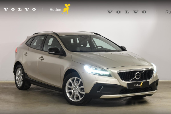 Volvo V40 Cross Country T3 152PK Nordic+ / Navigatie / Standkachel met timer / Stoelverwarming / LM Velgen / Trekhaak