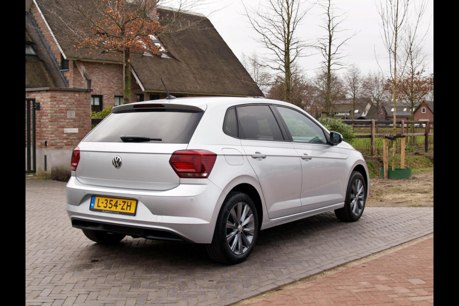 Volkswagen Polo 1.0 TSI Highline | Apple Carplay | Cruise Control | Parkeersensoren | Automaat DSG |