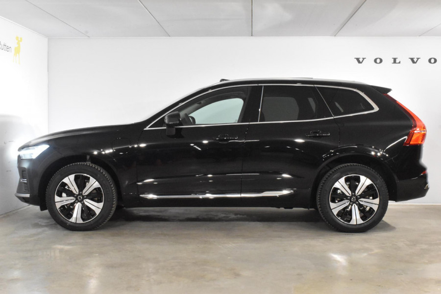 Volvo XC60 T6 350PK Automaat Plug-in hybrid AWD Essential Edition Bright / Driver assist / Park assist voor / Donker getint glas / Climate pack