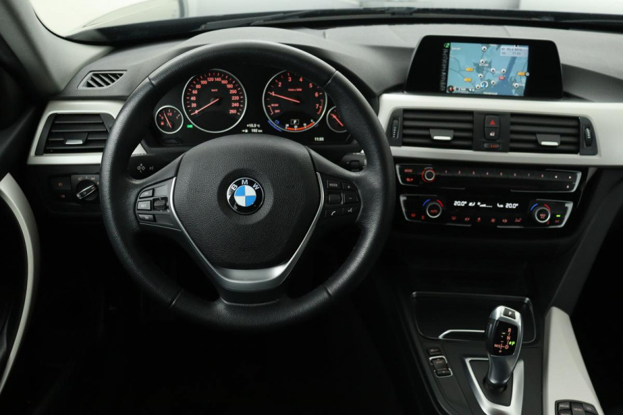 BMW 3 Serie 318i Executive | Full LED | Navigatie | Climate control | PDC | Cruise control | Bluetooth