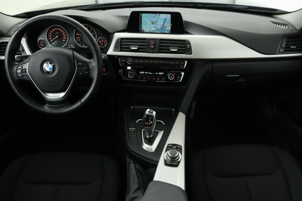 BMW 3 Serie 318i Executive | Full LED | Navigatie | Climate control | PDC | Cruise control | Bluetooth