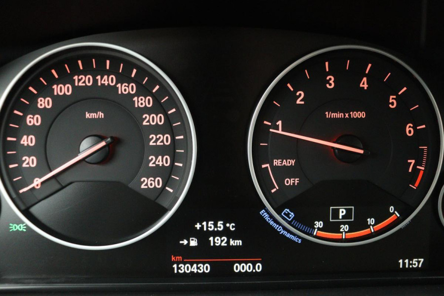 BMW 3 Serie 318i Executive | Full LED | Navigatie | Climate control | PDC | Cruise control | Bluetooth