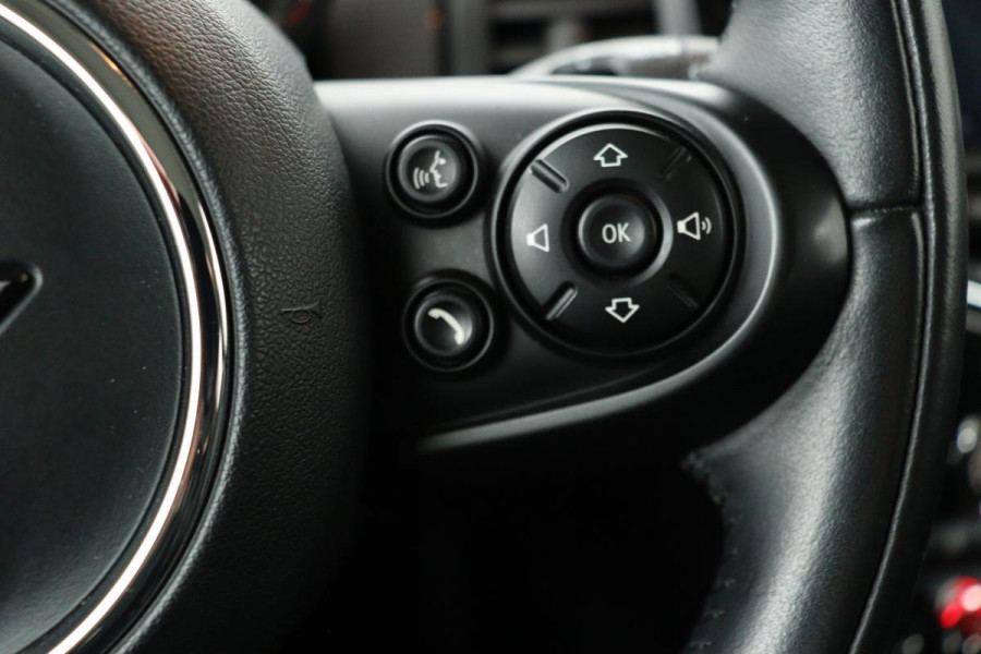 MINI Cooper 1.5 Cooper | Leder | Carplay | Navigatie | Cruise control | Airco | 18'' lichtmetalen velgen | Bluetooth