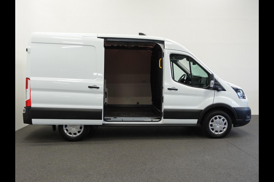 Ford Transit 310 2.0 TDCI L2H2 Trend Automaat Airco Navigatie Bluetooth Camera Cruise Control