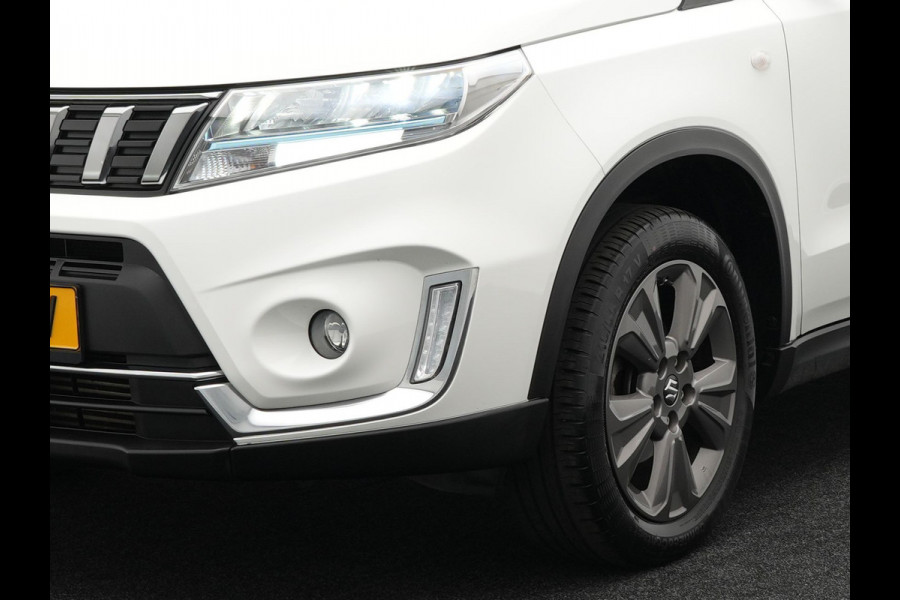 Suzuki Vitara 1.4 Boosterjet Select Smart Hybrid Automaat Dealer O.H. | Trekhaak Afneembaar | Adaptive Cruise | Apple Carplay | Navigatie | Camera | Stoelverwarming | DAB | Climate Control |