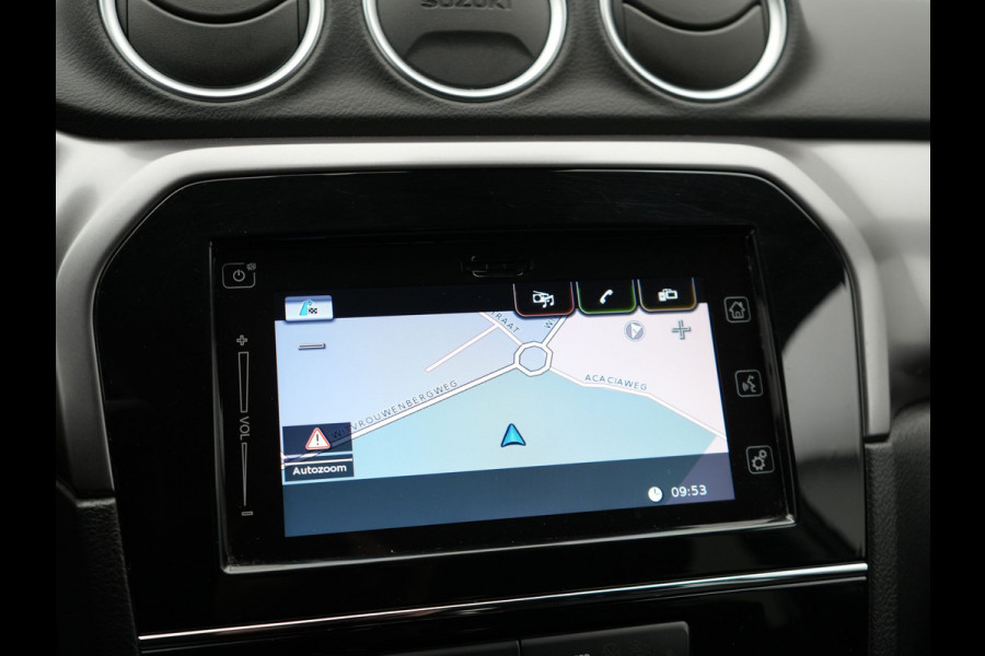 Suzuki Vitara 1.4 Boosterjet Select Smart Hybrid Automaat Dealer O.H. | Trekhaak Afneembaar | Adaptive Cruise | Apple Carplay | Navigatie | Camera | Stoelverwarming | DAB | Climate Control |