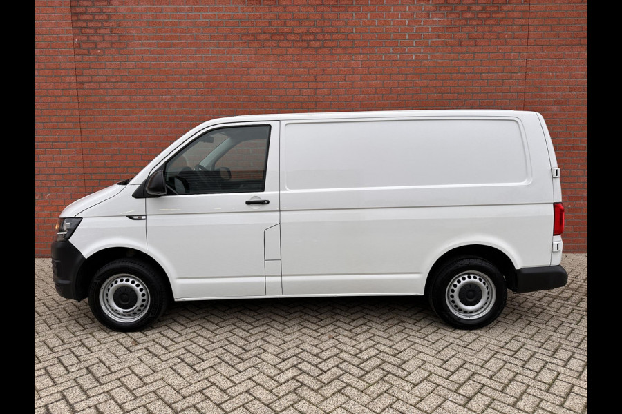 Volkswagen Transporter 2.0 TDI L1H1 Airco Comfortstoel Trekhaak Radio PDC Achter Bluetooth Slechts 75000 km! NL Auto Euro6 #