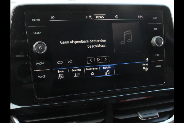 Volkswagen T-Roc 1.5 TSI 150pk DSG R-Line Navigatie Apple Carplay / Android Auto Parkeersensoren Camera Adaptive Cruise Control Elektrische achterklep Stoel- en stuurverwarming Climate Control Ledverlichting Virtual Cockpit