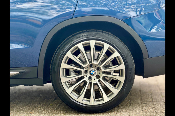 BMW X3 INC BTW! eDrive Panorama Adaptive cruise Digitaldash 360 cam Plug-in Hyb Sfeerverlichting Nieuwstaat Voloptie Stuurverwarm